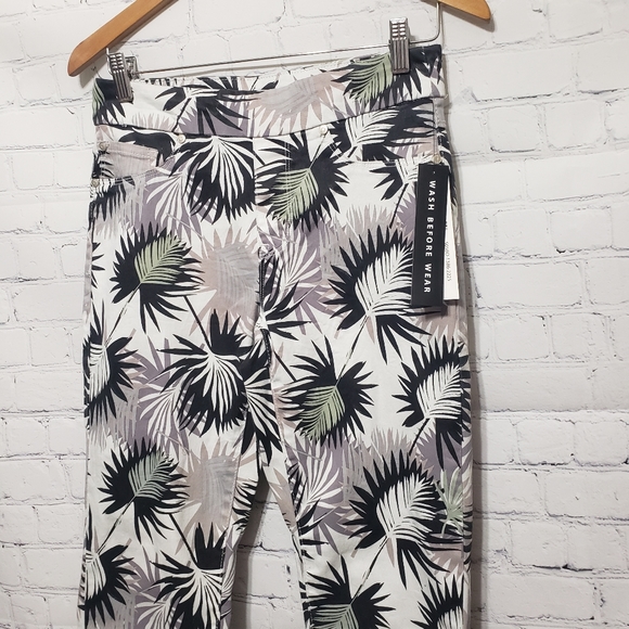 Tribal Jeans NWT Sz 4 Ankle Jegging in Jungle - Picture 4 of 11